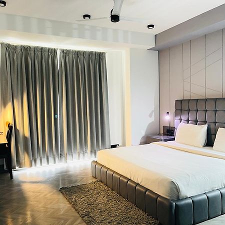 Bedchambers Serviced Apartments, Mg Road Gurgaon Zewnętrze zdjęcie