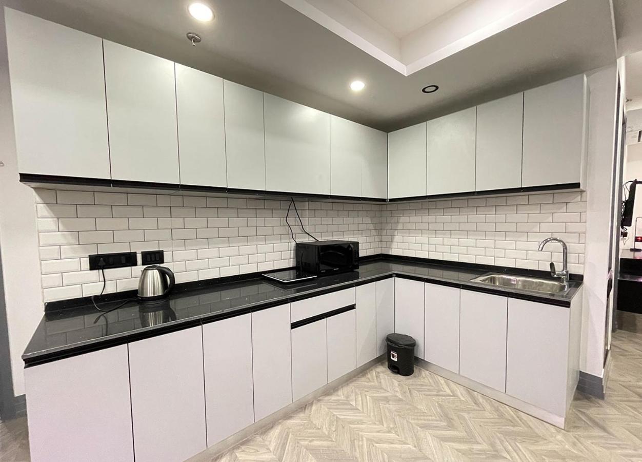 Bedchambers Serviced Apartments, Mg Road Gurgaon Zewnętrze zdjęcie