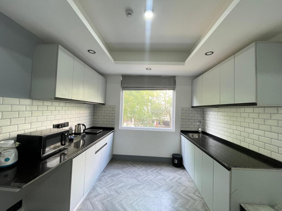 Bedchambers Serviced Apartments, Mg Road Gurgaon Zewnętrze zdjęcie