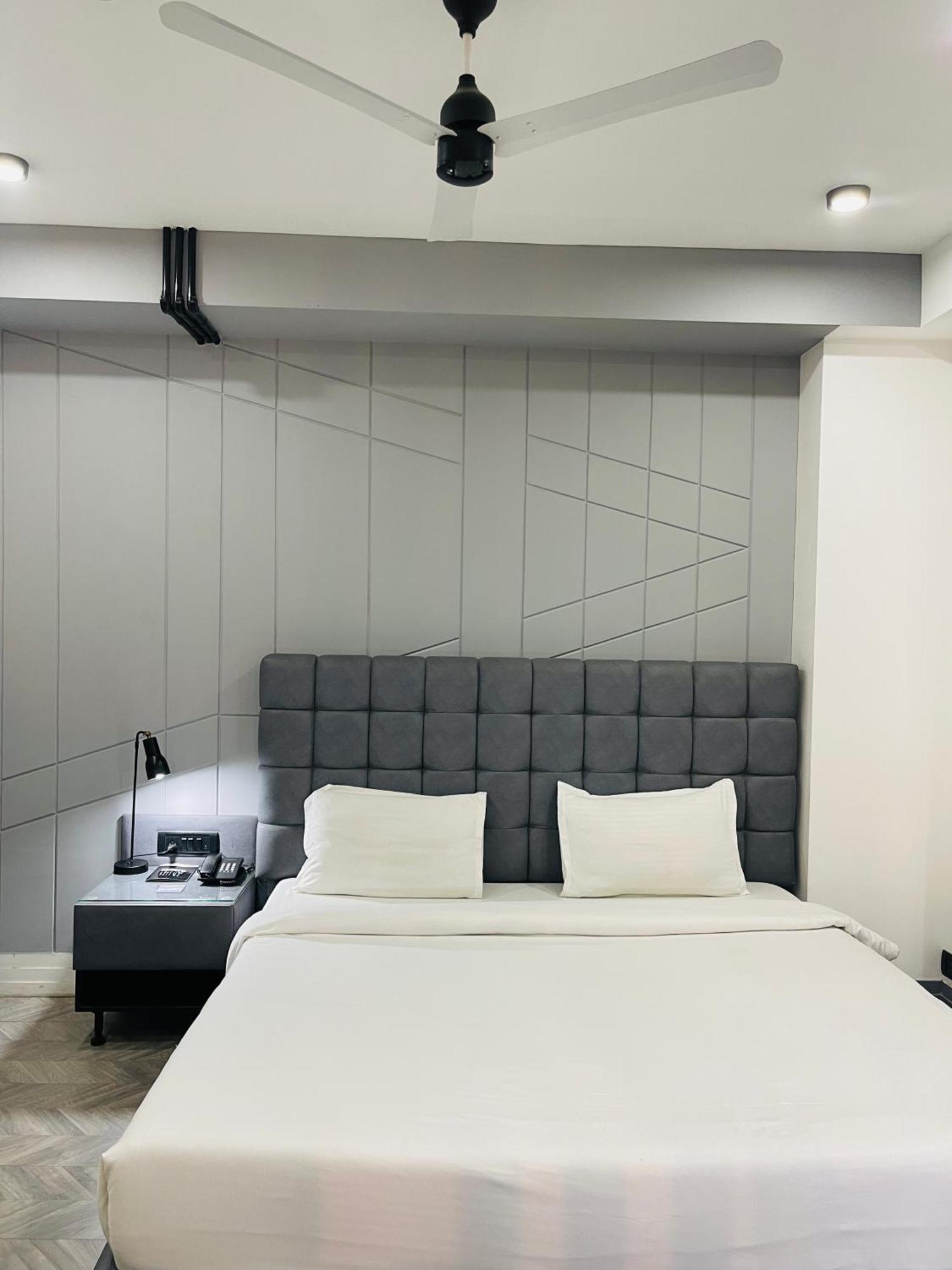 Bedchambers Serviced Apartments, Mg Road Gurgaon Zewnętrze zdjęcie